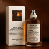 Maison Margiela Replica Jazz Club EDT – nước hoa nam chính hãng, hương thơm rượu rum và thuốc lá ấm áp, nam tính. Mua tại Jun Perfume – shop nước hoa Đà Lạt.